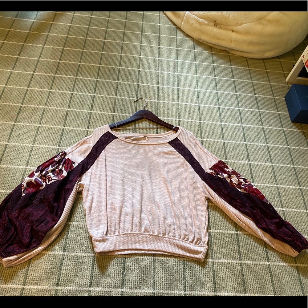 FREE PEOPLE bellow sleeve top